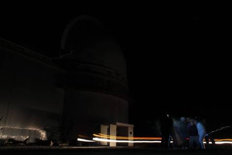 NAchtaufnahme auf Manua Kea eine Teleskopanlage. Es war bitter-bitter-kalt
